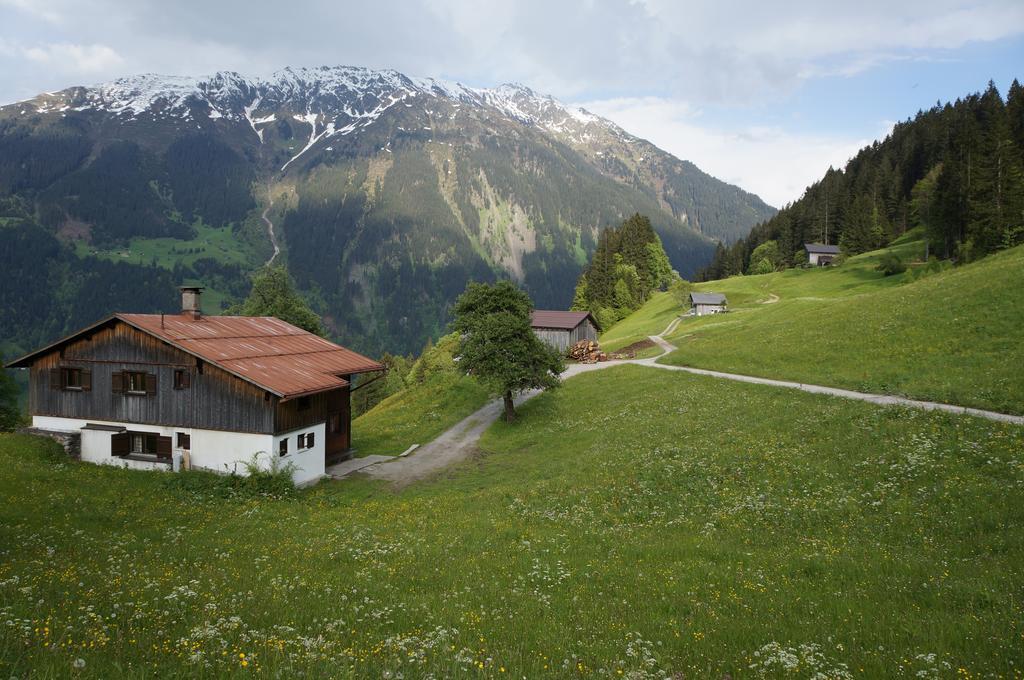 Maisaess Lifinarblick Villa Schruns Værelse billede